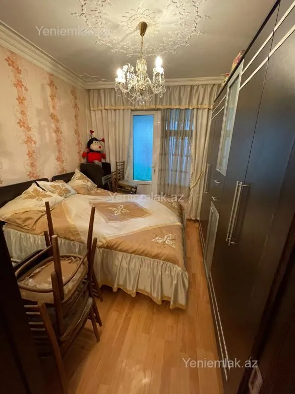 Satılır 3 otaqlı köhnə tikili 80 m²