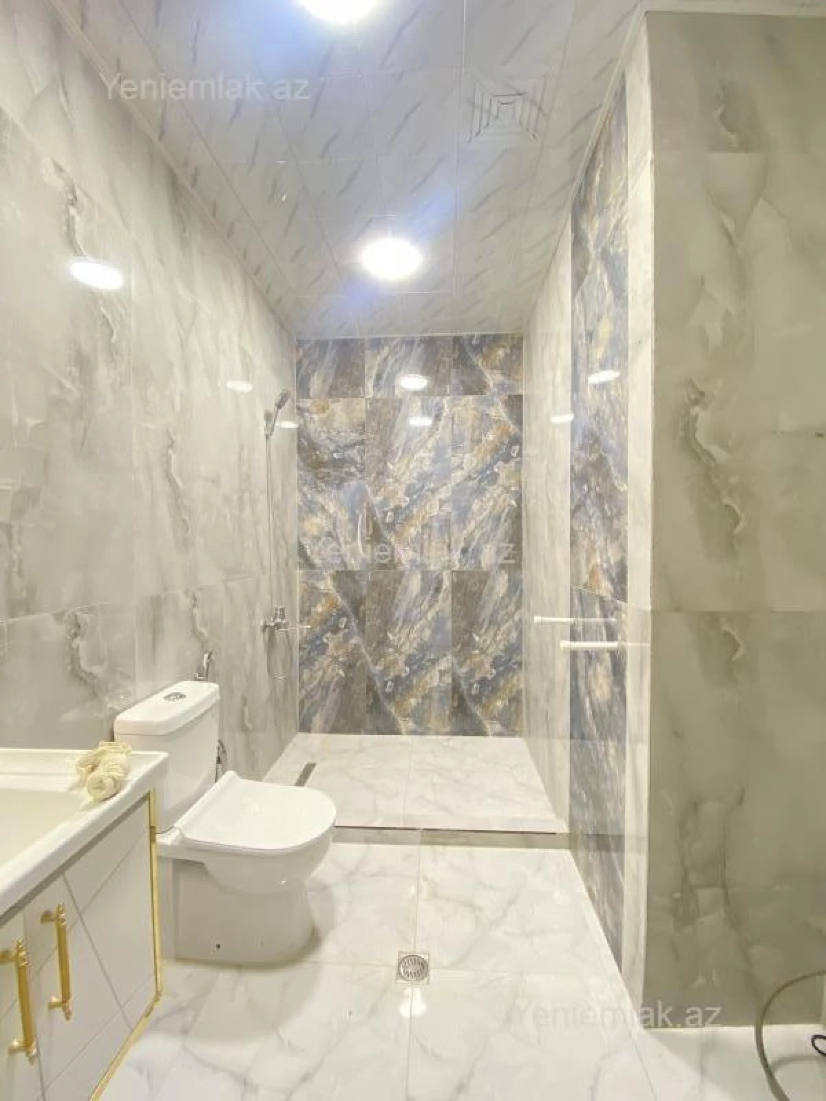 Satılır 2 otaqlı yeni tikili 61 m²