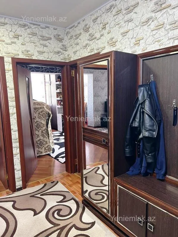 Satılır 4 otaqlı köhnə tikili 90 m²
