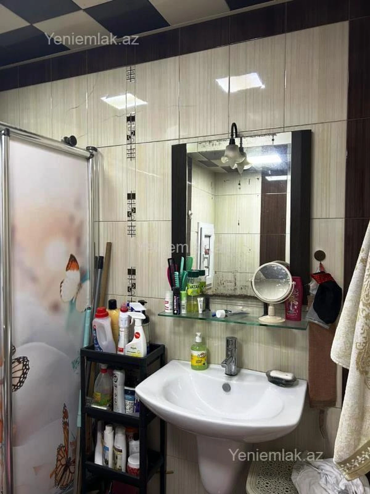 Satılır 4 otaqlı köhnə tikili 90 m²