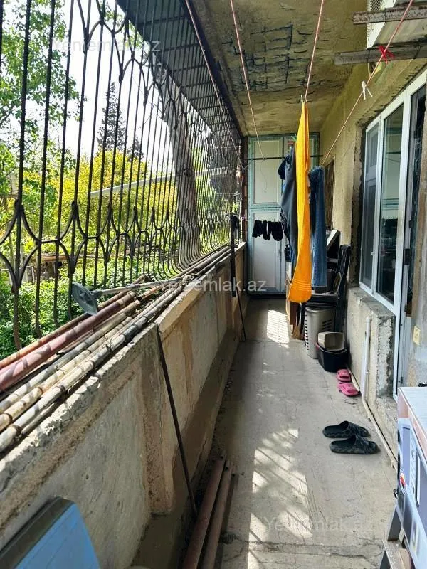 Satılır 4 otaqlı köhnə tikili 90 m²