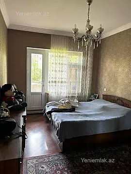 Satılır 4 otaqlı köhnə tikili 90 m²