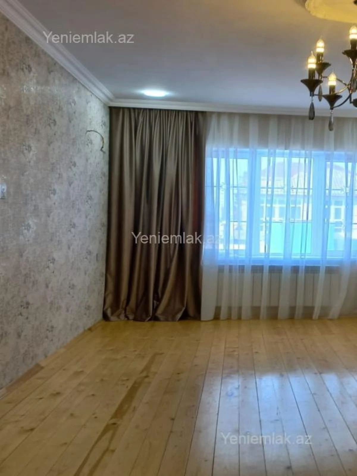 Satılır 6 otaqlı həyət evi 220 m²