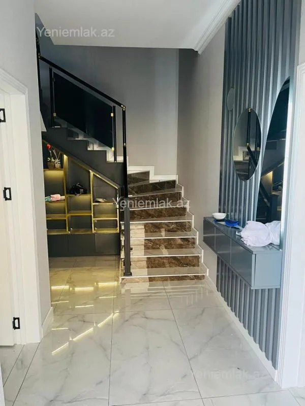 Satılır 4 otaqlı həyət evi 125 m²