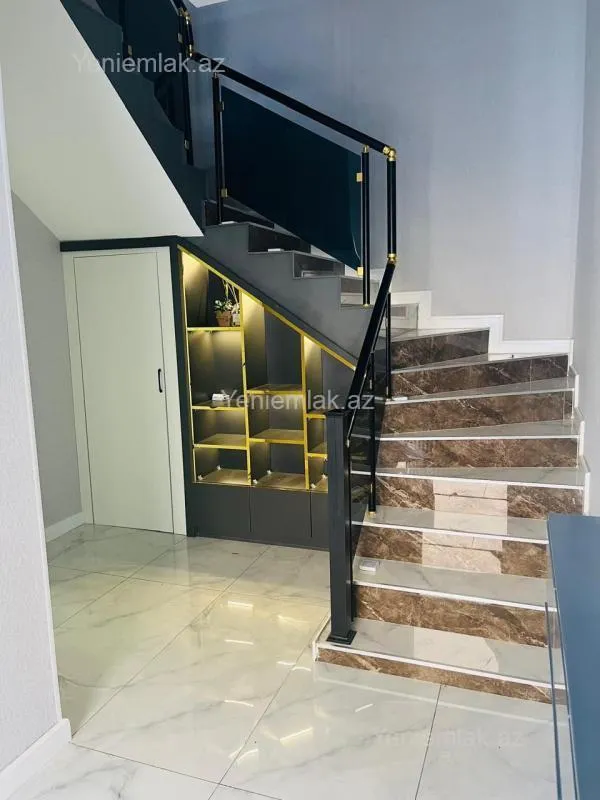 Satılır 4 otaqlı həyət evi 125 m²