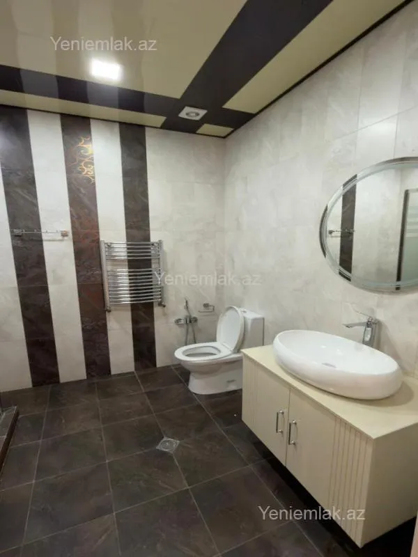 Satılır 3 otaqlı yeni tikili 135 m²