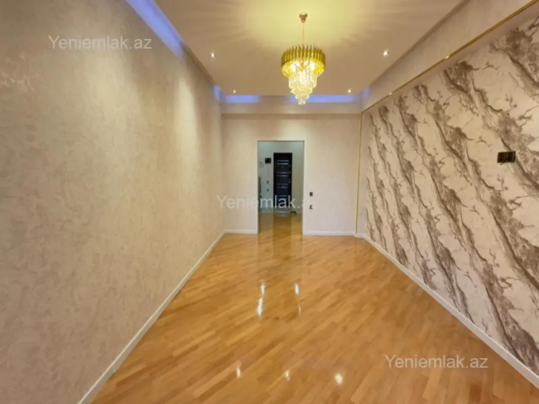 Satılır 3 otaqlı yeni tikili 135 m²