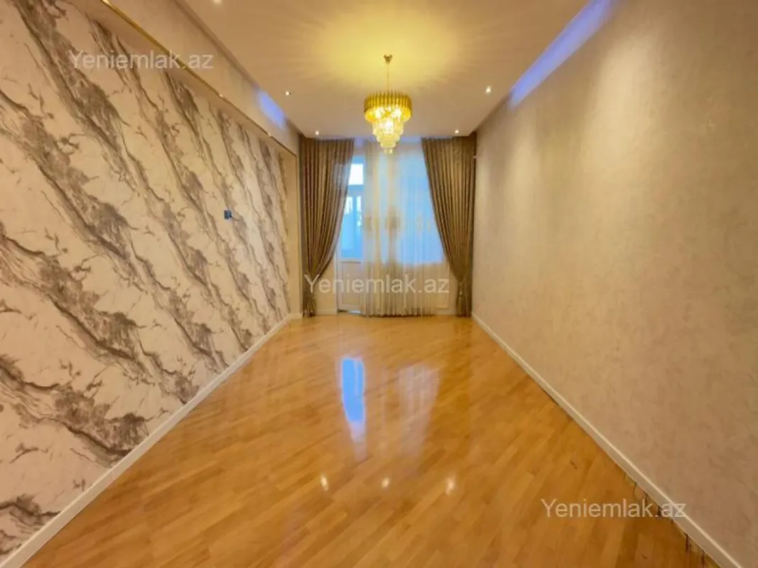 Satılır 3 otaqlı yeni tikili 135 m²