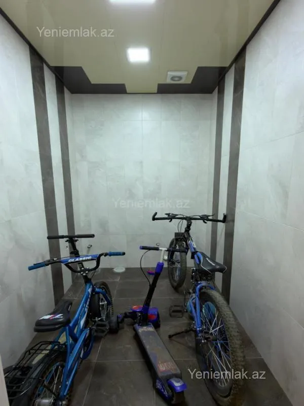 Satılır 3 otaqlı yeni tikili 135 m²