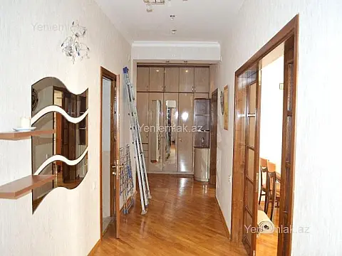 Satılır 2 otaqlı yeni tikili 110 m²