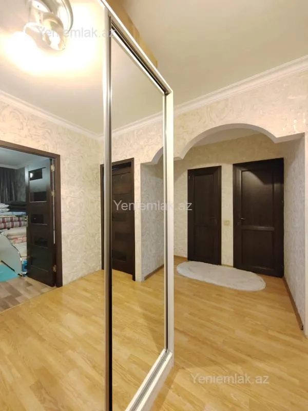 Satılır 3 otaqlı köhnə tikili 80 m²