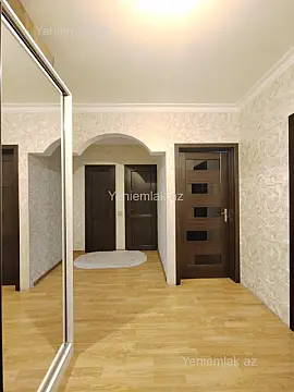 Satılır 3 otaqlı köhnə tikili 80 m²