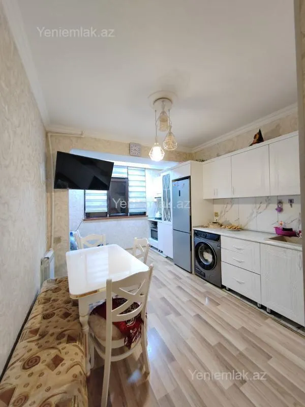 Satılır 3 otaqlı köhnə tikili 80 m²