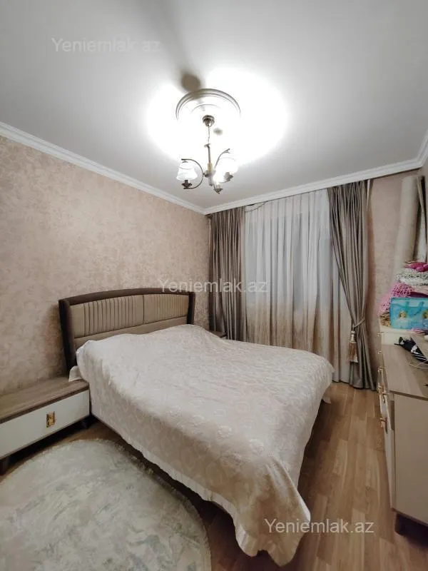 Satılır 3 otaqlı köhnə tikili 80 m²