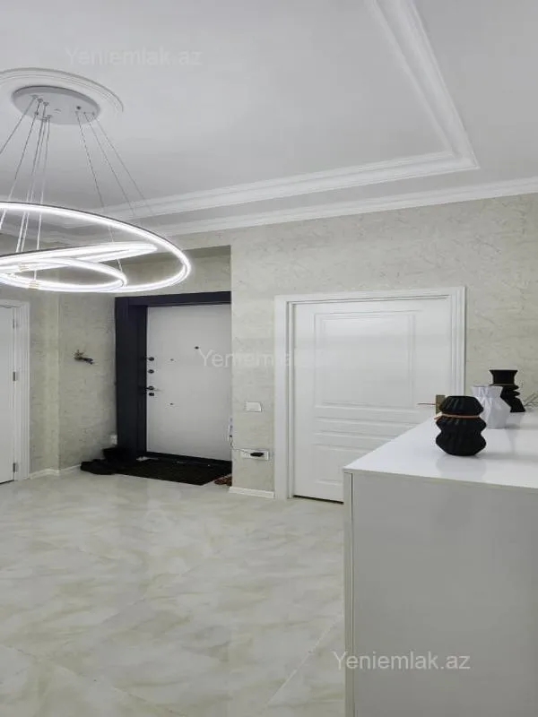 Satılır 3 otaqlı yeni tikili 114 m²