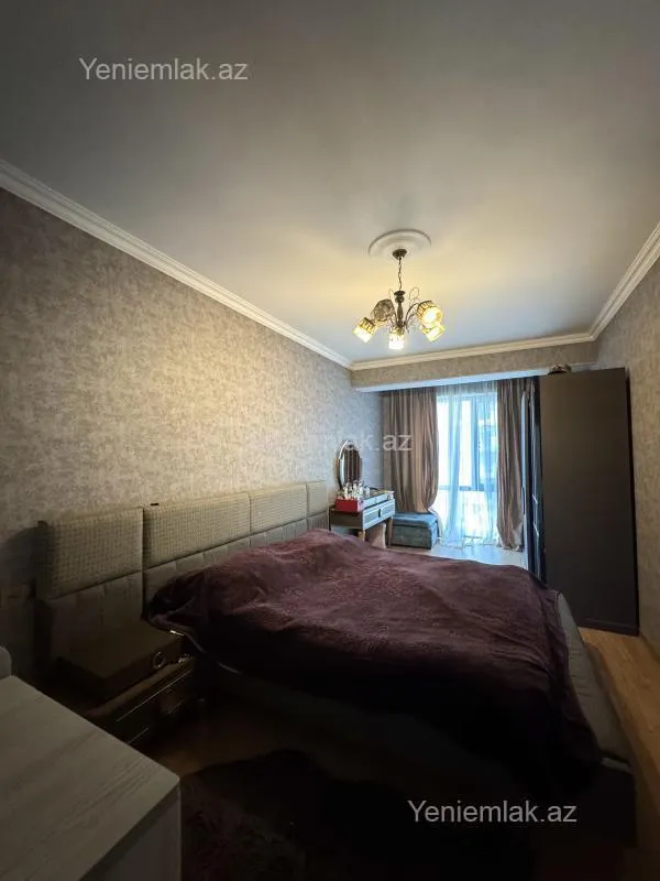 Satılır 2 otaqlı yeni tikili 82 m²