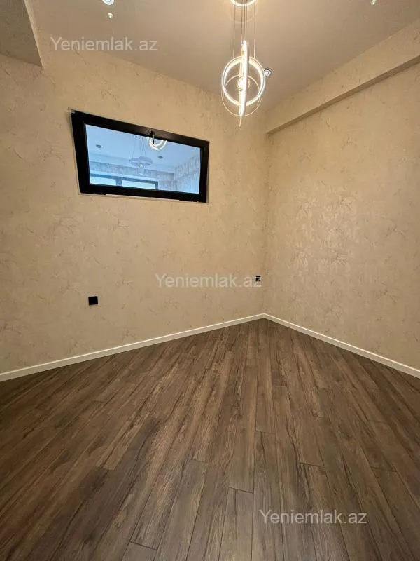 Satılır 3 otaqlı yeni tikili 86 m²