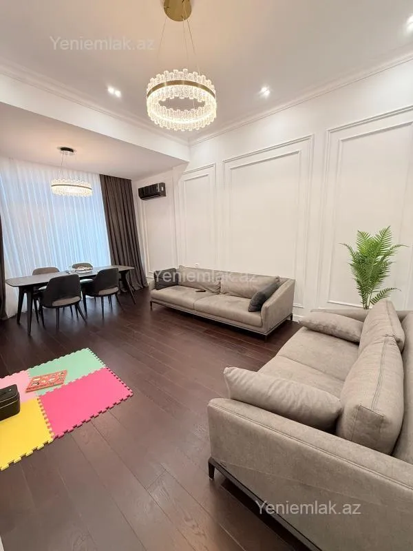 Satılır 4 otaqlı yeni tikili 154 m²