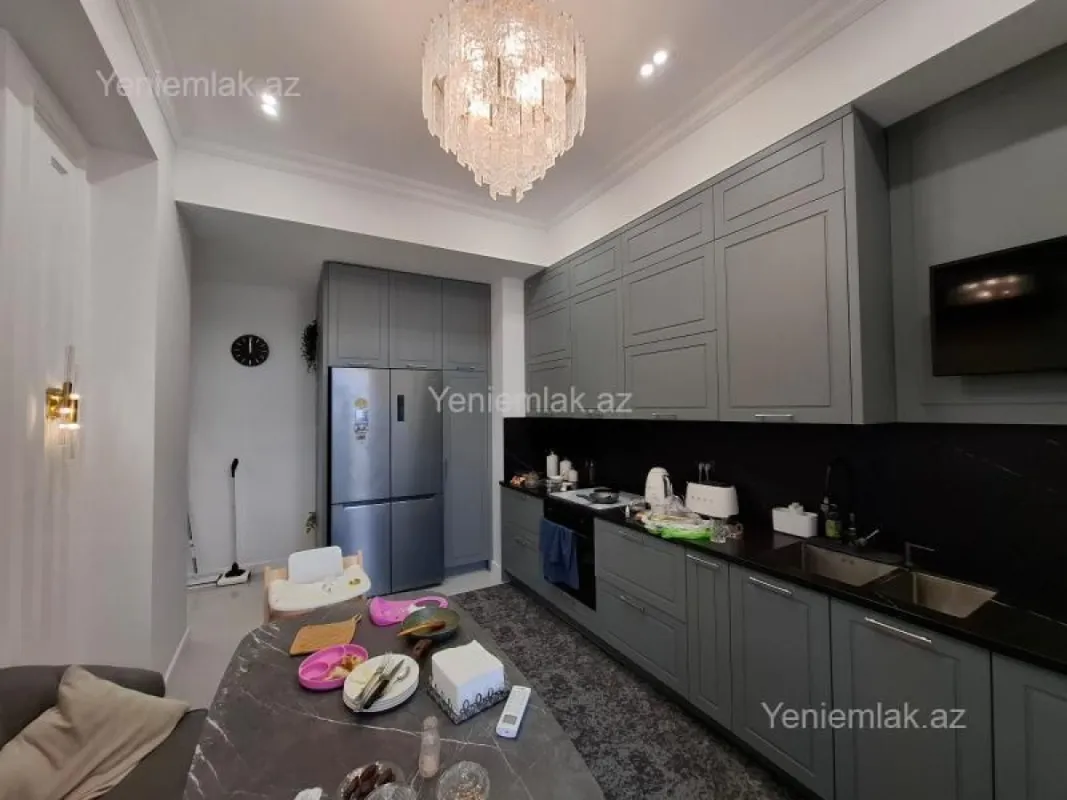 Satılır 4 otaqlı yeni tikili 154 m²