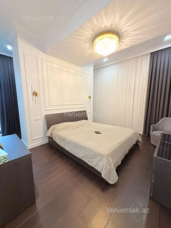 Satılır 4 otaqlı yeni tikili 154 m²