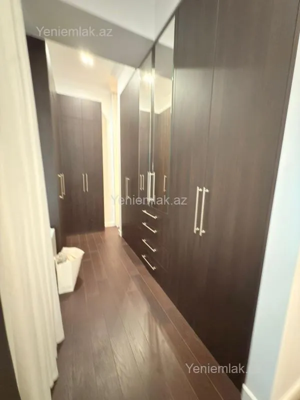 Satılır 4 otaqlı yeni tikili 154 m²