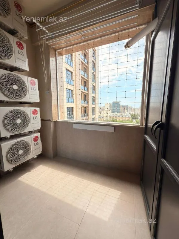 Satılır 4 otaqlı yeni tikili 154 m²