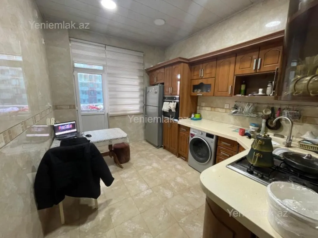 Satılır 2 otaqlı yeni tikili 82 m²