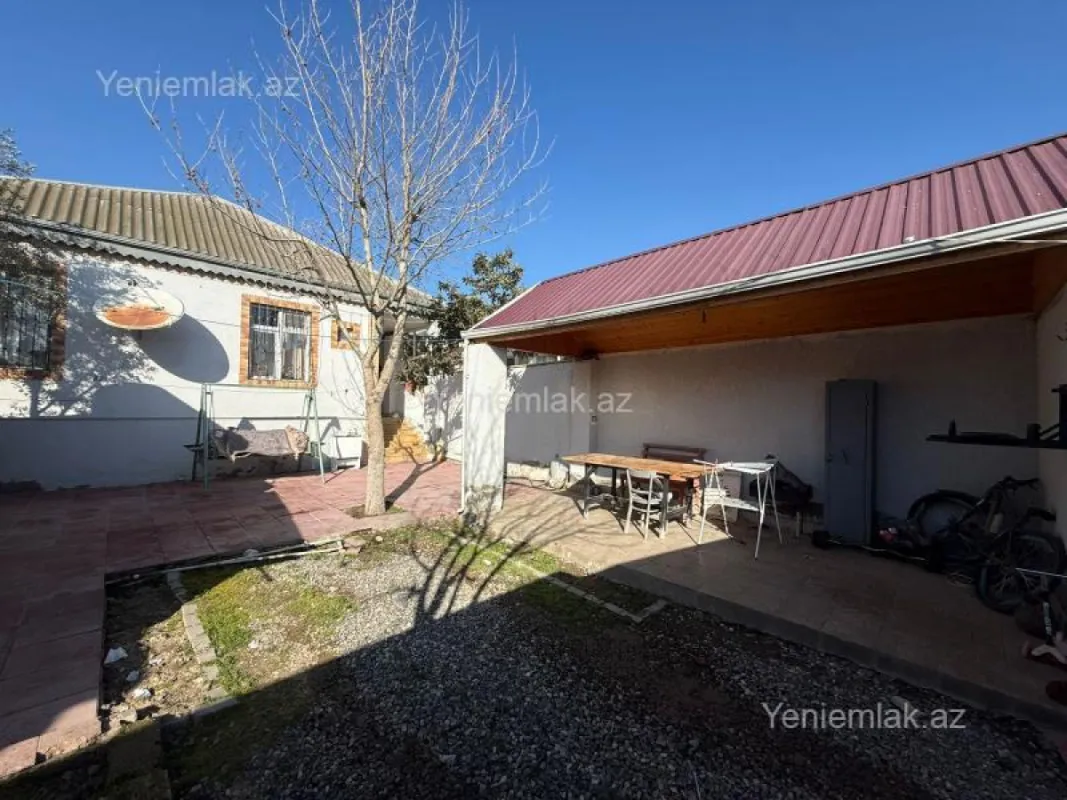 Satılır 3 otaqlı həyət evi 100 m²