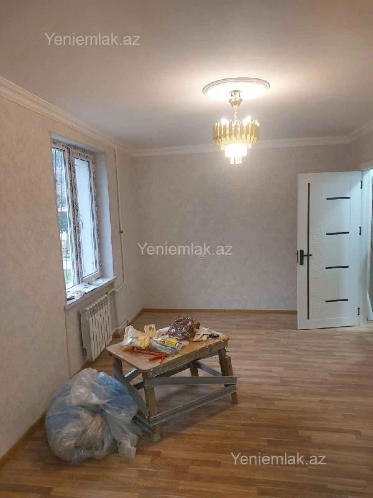 Satılır 1 otaqlı köhnə tikili 45 m²