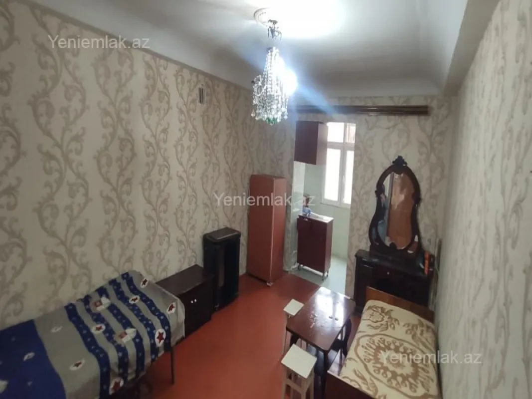 Satılır 1 otaqlı köhnə tikili 23 m²