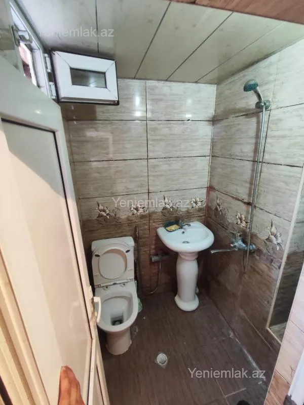 Satılır 1 otaqlı köhnə tikili 23 m²