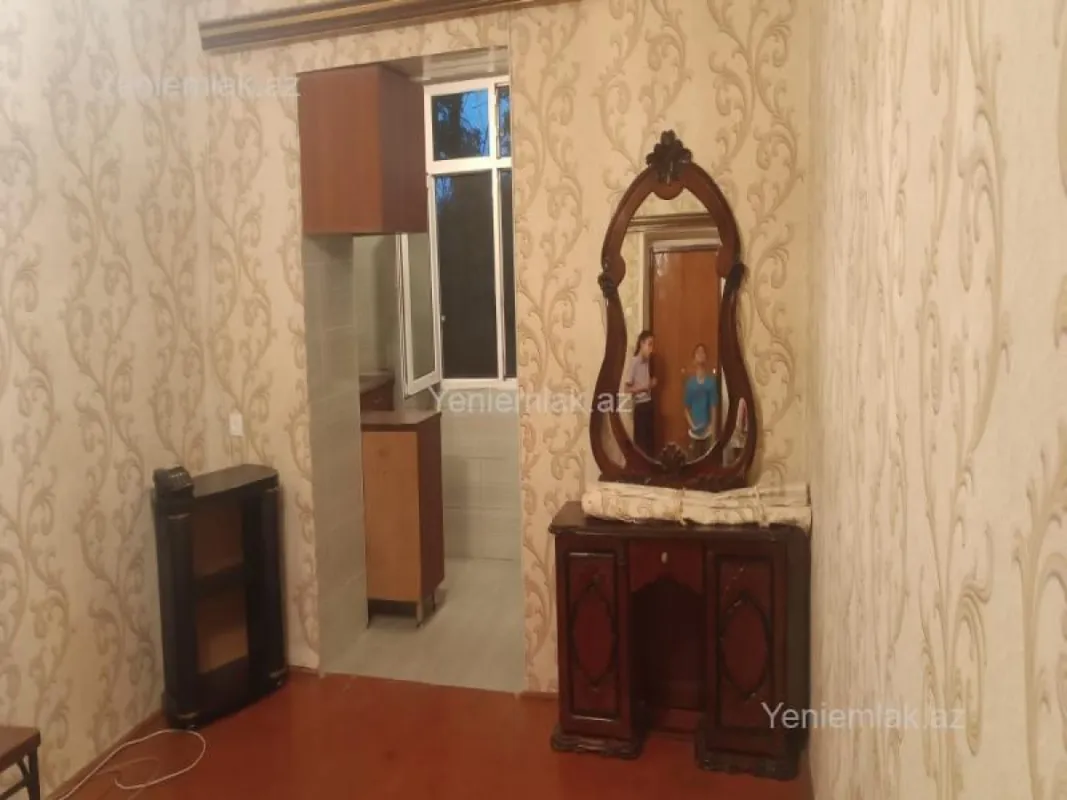 Satılır 1 otaqlı köhnə tikili 23 m²