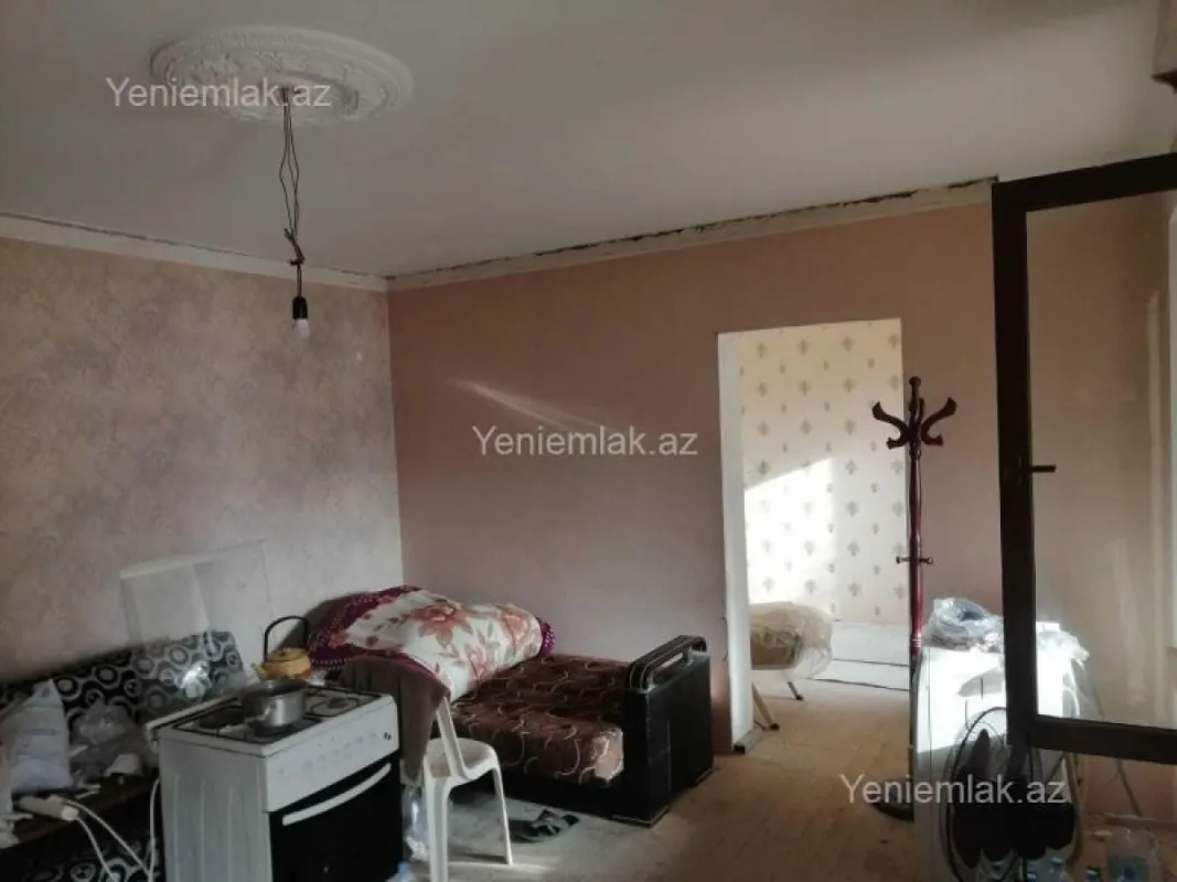Satılır 4 otaqlı həyət evi 100 m²