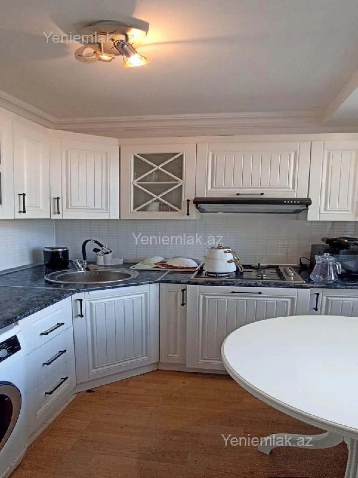 Satılır 2 otaqlı köhnə tikili 46 m²