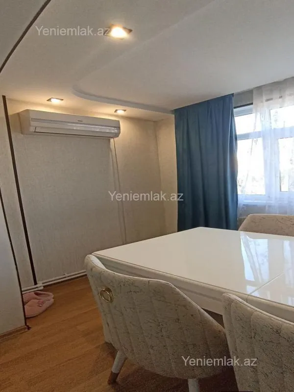Satılır 2 otaqlı köhnə tikili 46 m²
