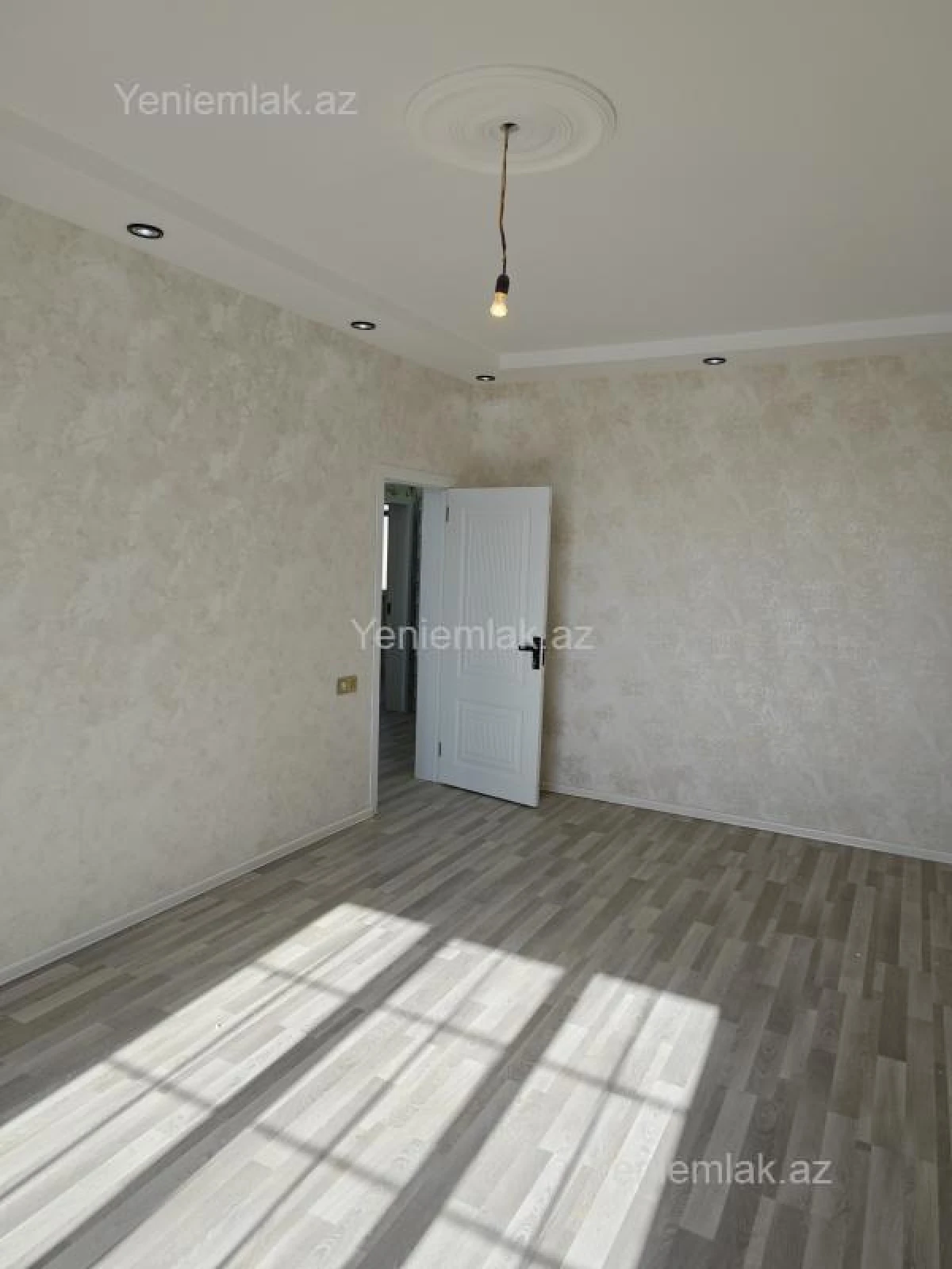 Satılır 4 otaqlı həyət evi 100 m²