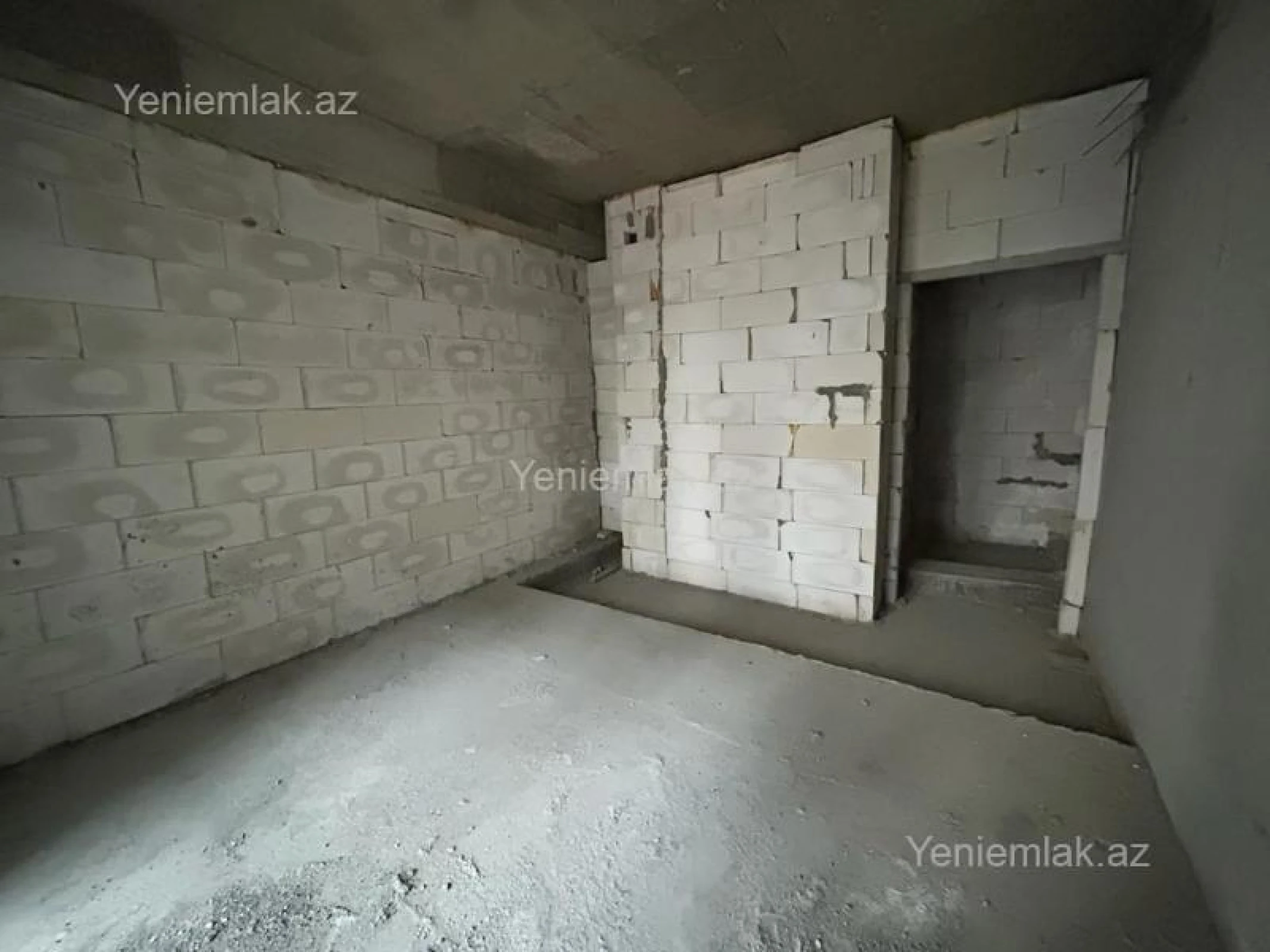 Satılır 3 otaqlı yeni tikili 130 m²