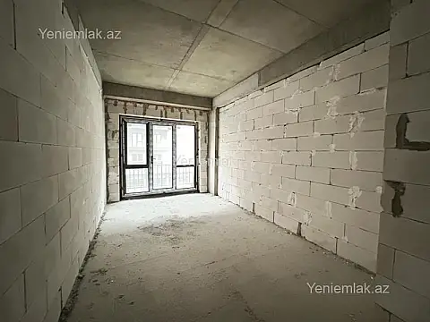 Satılır 3 otaqlı yeni tikili 130 m²