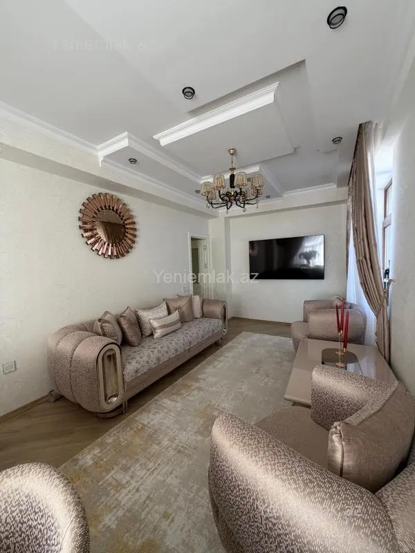 Satılır 3 otaqlı yeni tikili 130 m²