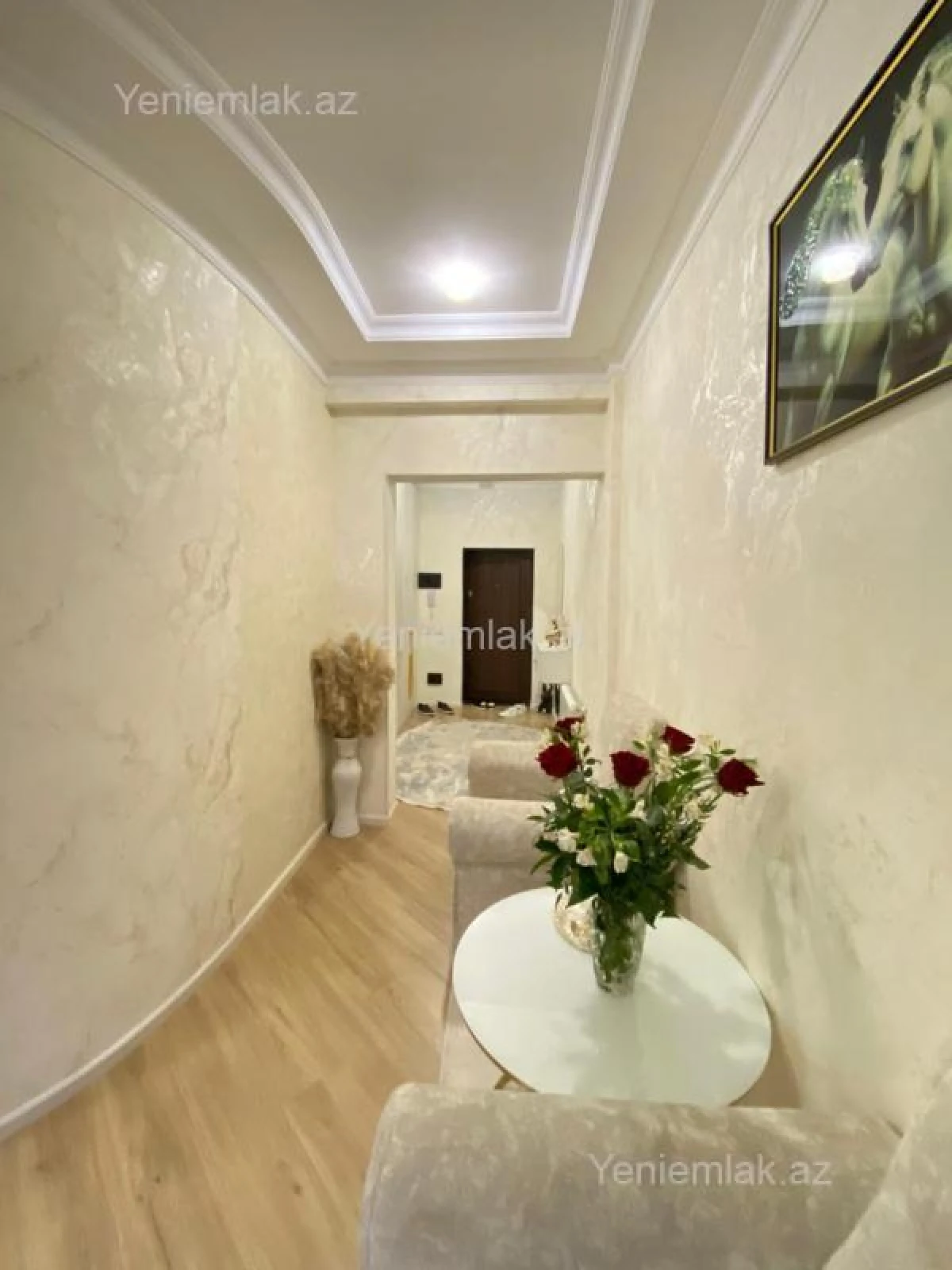 Satılır 3 otaqlı yeni tikili 130 m²