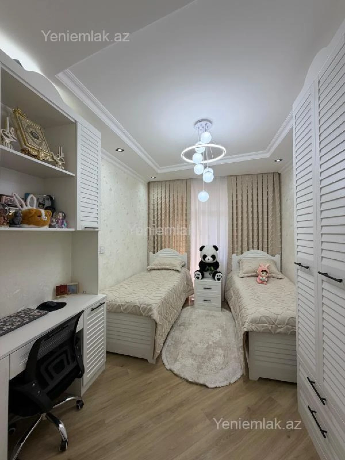 Satılır 3 otaqlı yeni tikili 130 m²