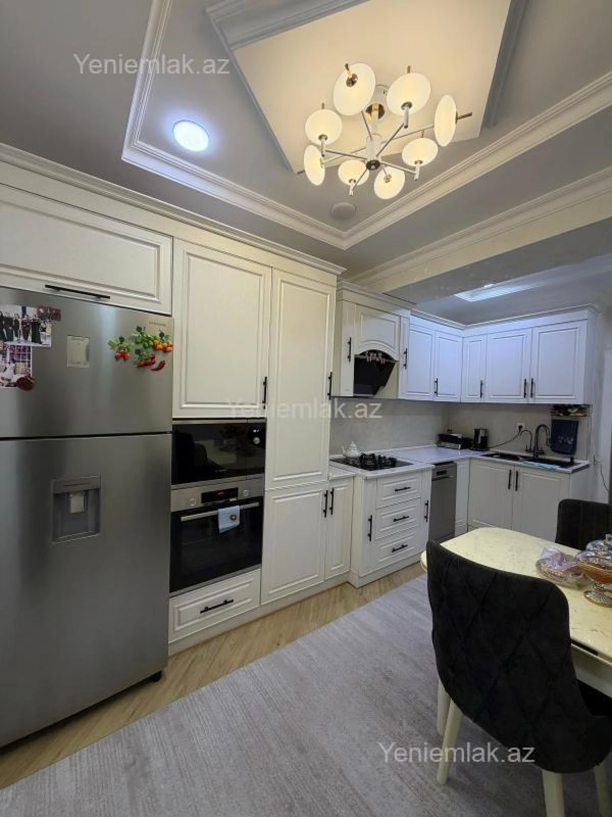 Satılır 3 otaqlı yeni tikili 130 m²