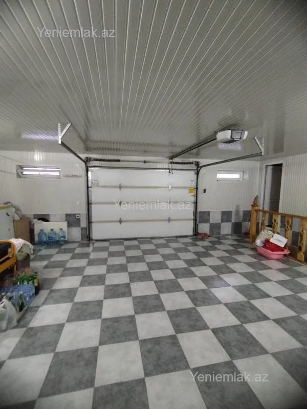 Satılır 6 otaqlı həyət evi 600 m²