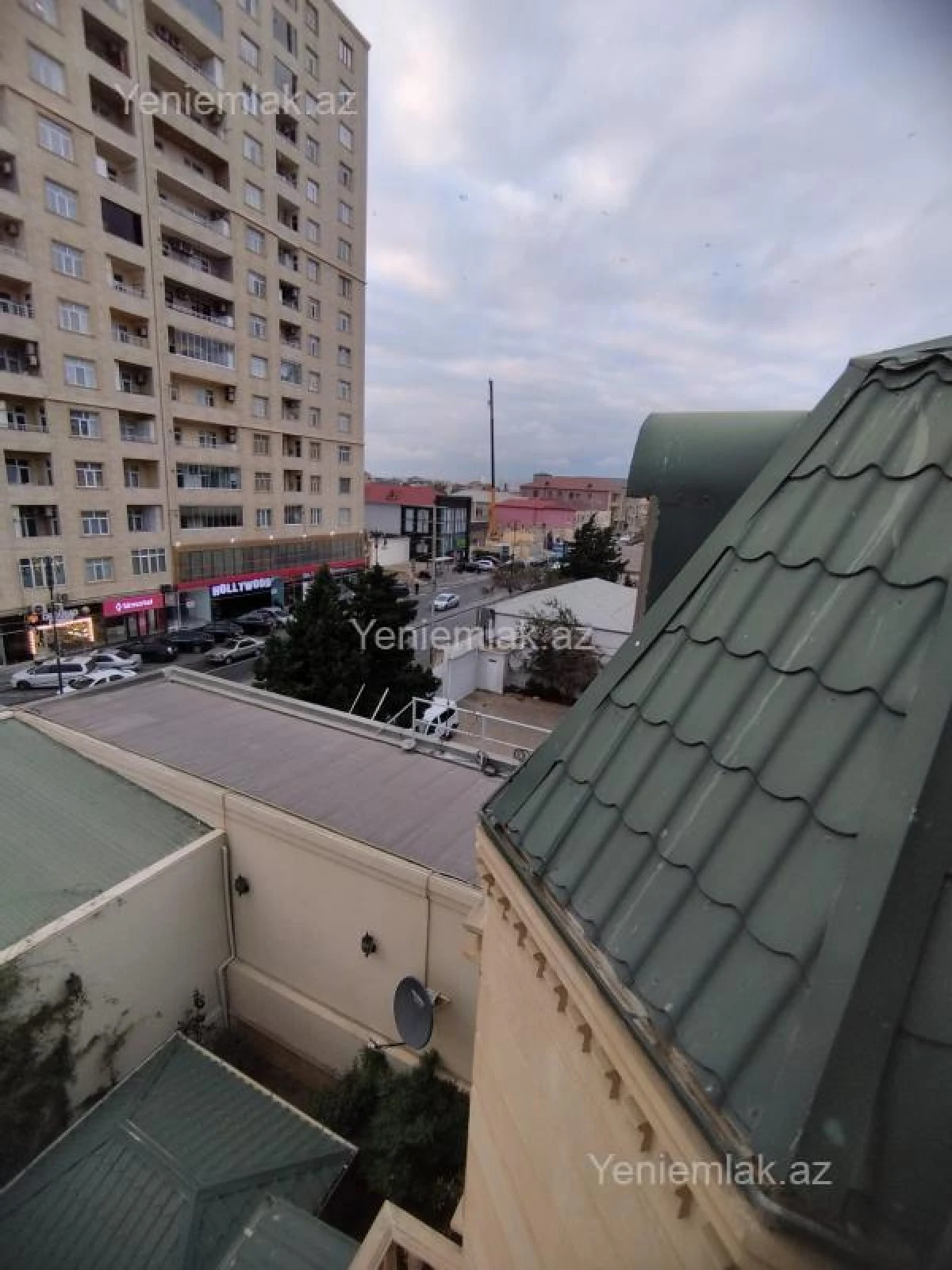 Satılır 6 otaqlı həyət evi 600 m²