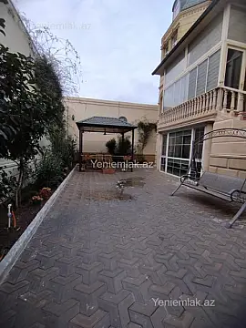 Satılır 6 otaqlı həyət evi 600 m²