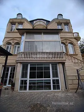 Satılır 6 otaqlı həyət evi 600 m²