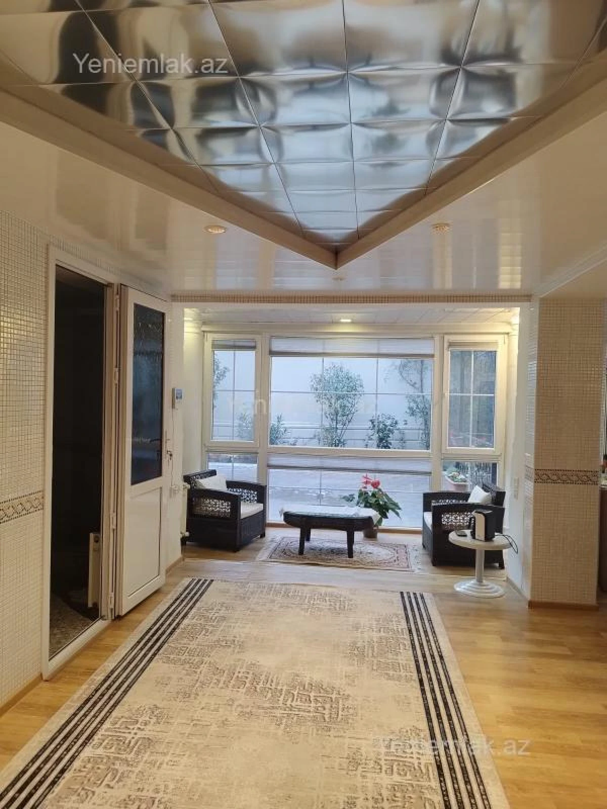 Satılır 6 otaqlı həyət evi 600 m²