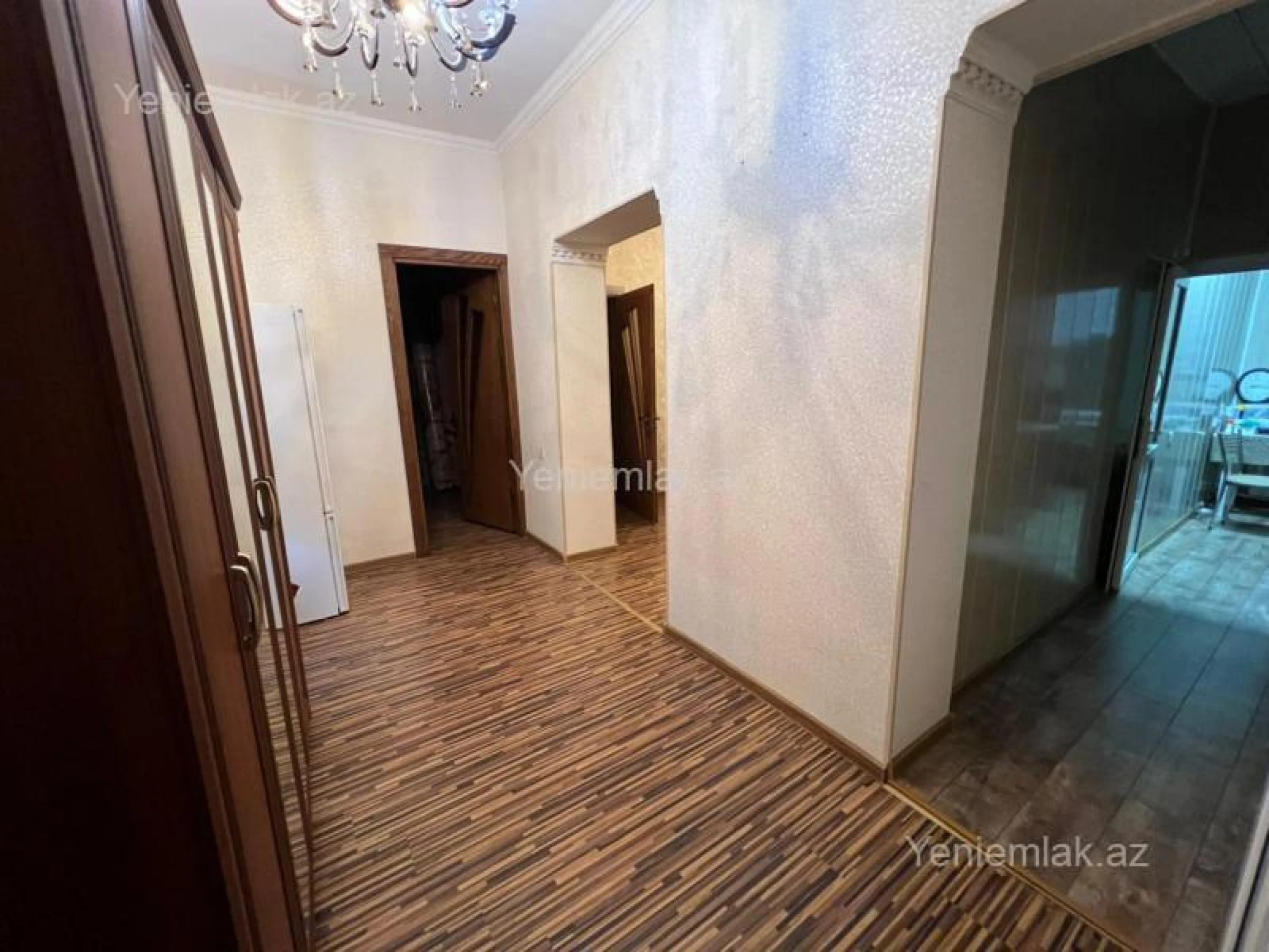 Satılır 3 otaqlı köhnə tikili 95 m²