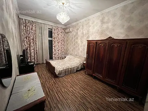 Satılır 3 otaqlı köhnə tikili 95 m²
