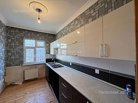 Satılır 4 otaqlı həyət evi 115 m²